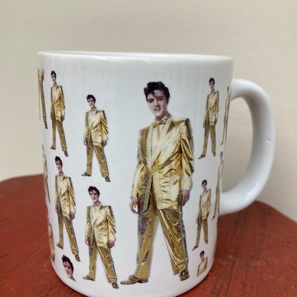 Two Retro Elvis Mugs - Picture 7 of 11